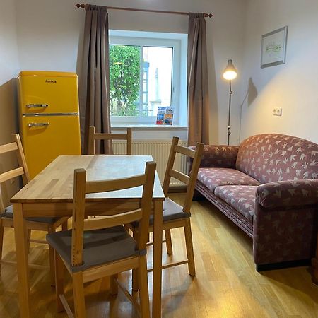 Apartment In Historic Town House กมุนเดน ภายนอก รูปภาพ