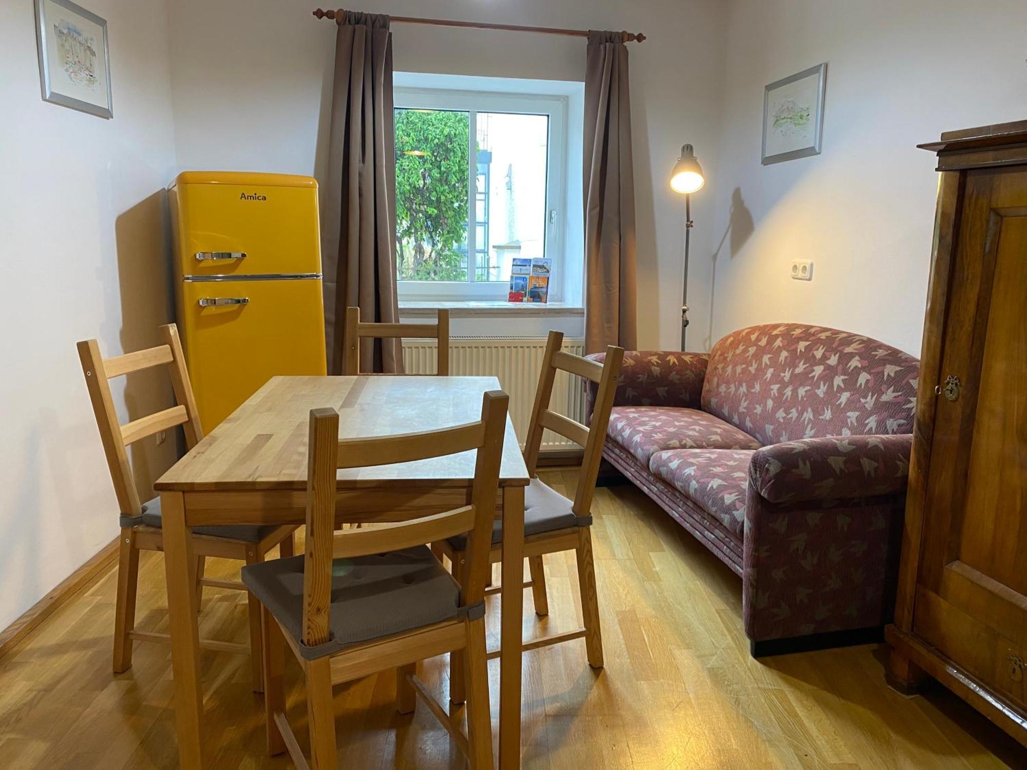 Apartment In Historic Town House กมุนเดน ภายนอก รูปภาพ